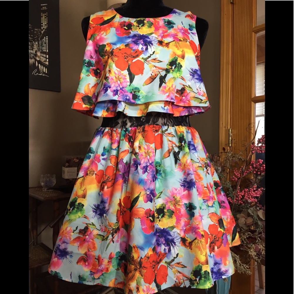 EUC Tropical Hawaiian Tiki Style Floral‎ Dress by Love Culture Size M